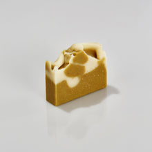 Load image into Gallery viewer, Lime &amp; Seaweed Luxury Handmade Soap